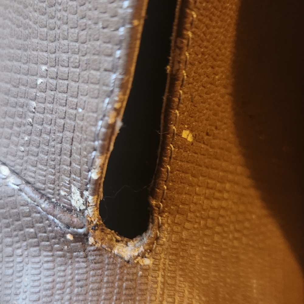 Shoe - Picture 9 of 9